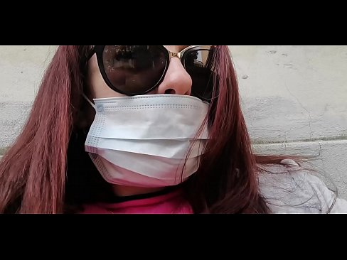 ❤️ Η Νικολέτα εκδικείται τον γείτονά της και κατουράει στο γκαράζ του (Ειδικό Covid19 Ιταλική καραντίνα) ️ Πόρνο fb ❌️